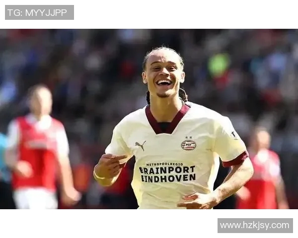 哈维西蒙斯的崛起之路：从青训天才到职业足球新星的奋斗故事